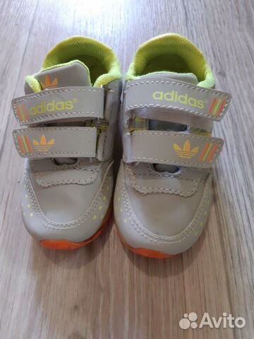 Кроссовки adidas р.22 Кроссовки adidas р.22