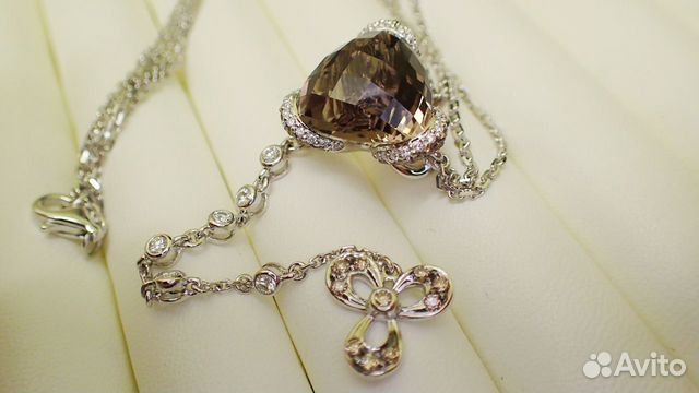 Золотой кулон с бриллиантами 0.90 карат