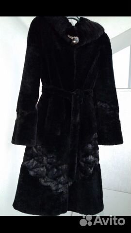 Шуба мутоновая с отделкой норки Шуба мутоновая с отделкой норки