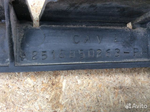 Крепление заднего бампера Mercedes w251 R Крепление заднего бампера Mercedes w251 R