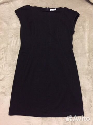 Черное платье. Трикотаж. По фигуре