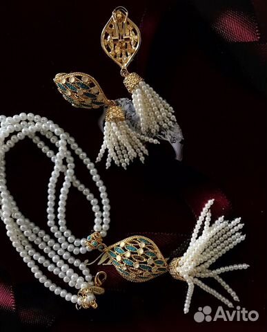 Комплект украшений колье и серьги Комплект украшений колье и серьги