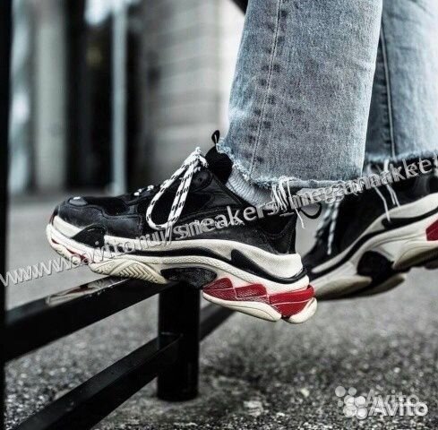 Кроссовки Balenciaga Triple S (36-45) Кроссовки Balenciaga Triple S (36-45)