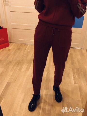 Трикотажный костюм с лампасами Трикотажный костюм с лампасами