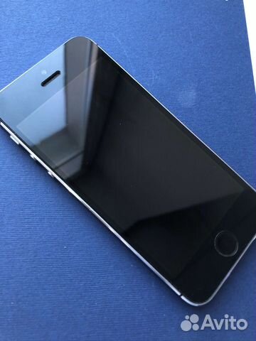 Телефон iPhone 5s Телефон iPhone 5s
