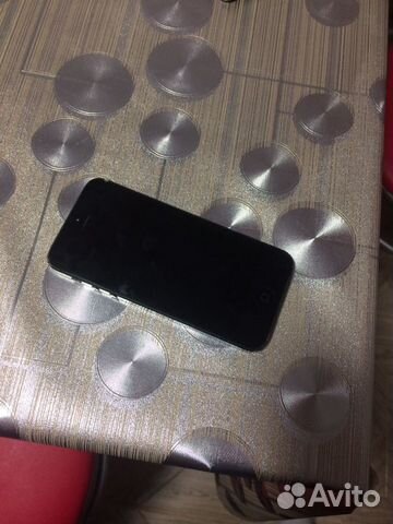 Телефон iPhone