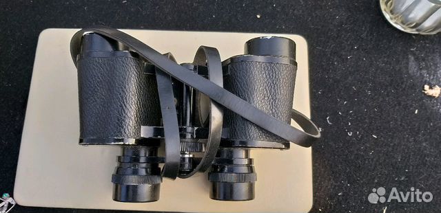 Бинокль 8 на 32 штуки есть один немец