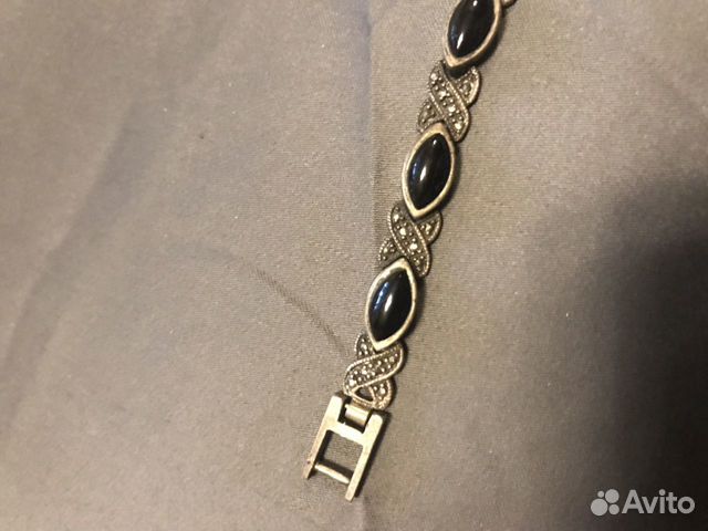 Серебряный браслет с агатами и марказитами