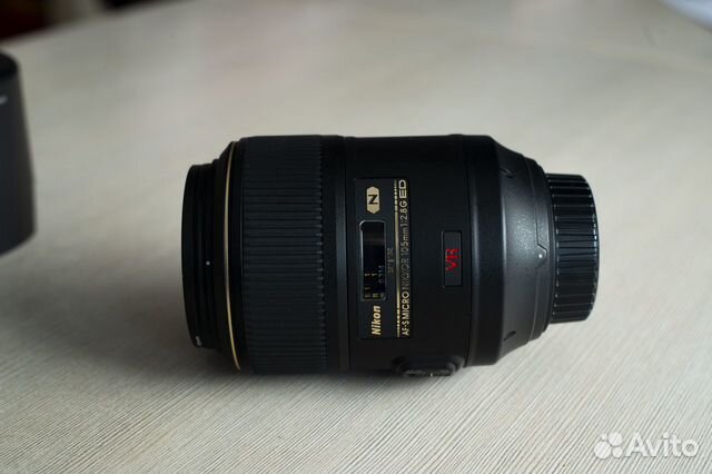Nikon 105mm f/2.8G IF-ED AF-S VR Micro-Nikkor Nikon 105mm f/2.8G IF-ED AF-S VR Micro-Nikkor