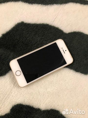 Телефон iPhone