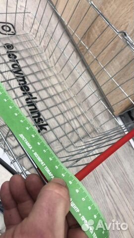 Покупательские металлические корзины