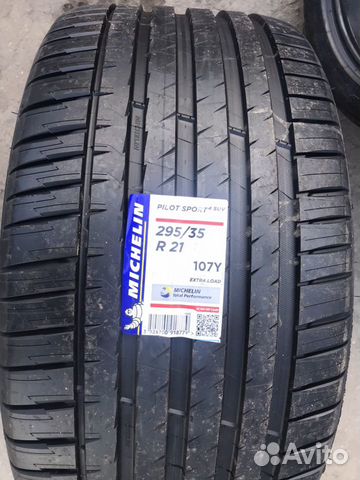 Michelin Pilot Sport 4 SUV 295/35 R21