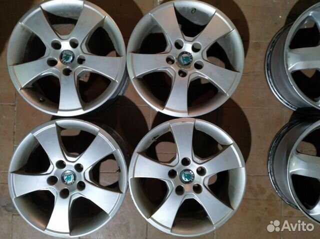 Диски бу оригинал R16 P на Skoda Volkswagen