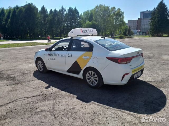 Водитель такси KIA RIO 2020 Водитель такси KIA RIO 2020