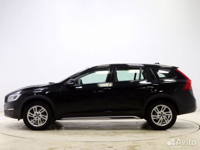 Volvo V60 Cross Country 2.0 AT, 2018, 49 582 км Volvo V60 Cross Country 2.0 AT, 2018, 49 582 км
