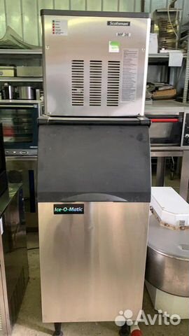 Льдогенератор с бункером