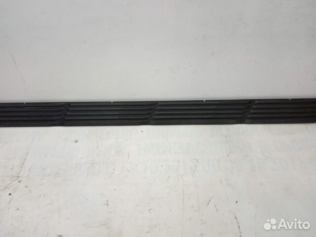 Накладка подножки правая Lexus Lx570 J200 2015 Накладка подножки правая Lexus Lx570 J200 2015