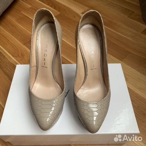 Туфли женские Casadei Туфли женские Casadei