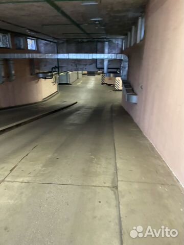 Машиноместо, 16 м²