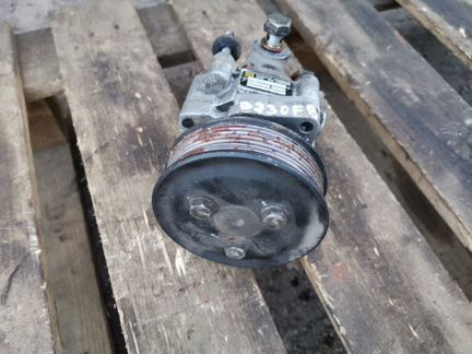 Насос гур Bmw 735I E38 M62B35 1999