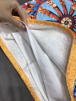 Дизайнерское платье с кружевом