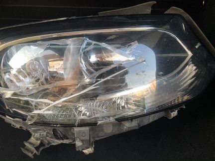 Фара передняя правая Mersedes b-класс