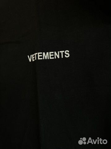 Футболка Vetements