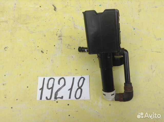 Mazda 6 форсунка омывателя фары левая