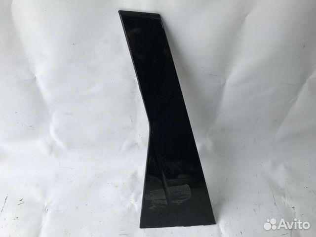 Молдинг задней левой двери Jeep Grand Cherokee WK2