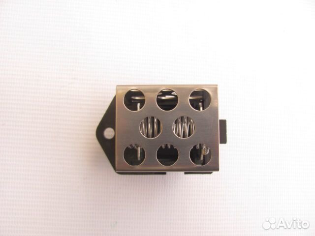 Резистор вентилятора радиатора Nissan Quashqai