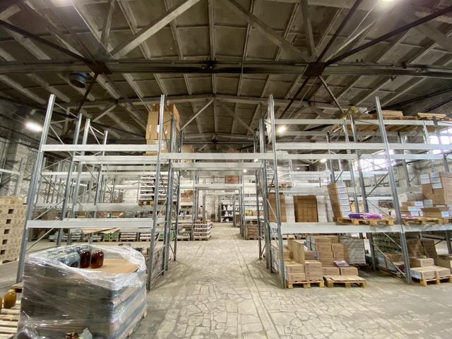 Склад, 2400 м²