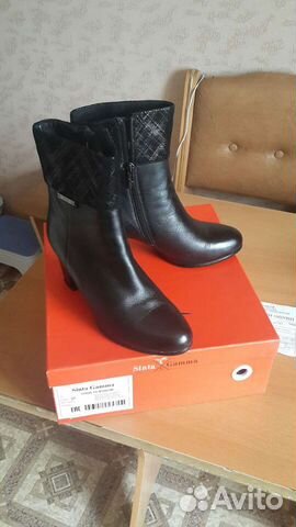 Сапожки женские