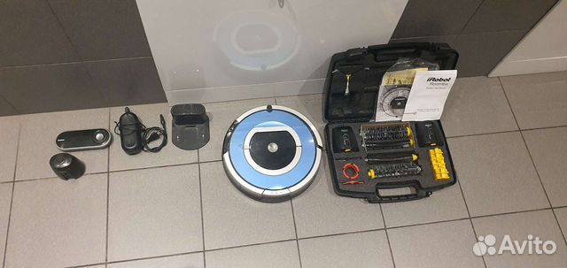 Робот-пылесос iRobot Roomba 700 series