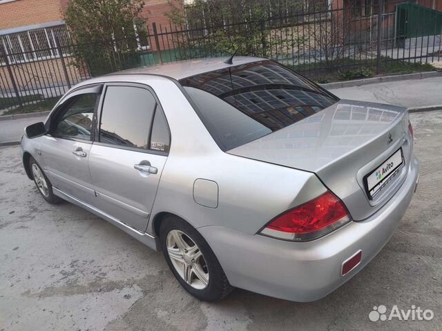 Mitsubishi Lancer 1.6 AT, 2004, битый, 175 000 км