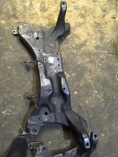 Передний подрамник (балка) MMC Outlander 1