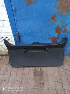 Opel Astra H обшивка крышки 13201328 оригинал