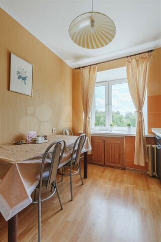 3-к. квартира, 85 м², 4/9 эт.