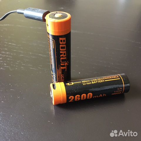Аккумулятор Boruit 2600 mAh с гнездом micro usb