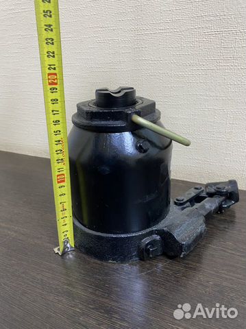 Домкрат бутылочный низкий