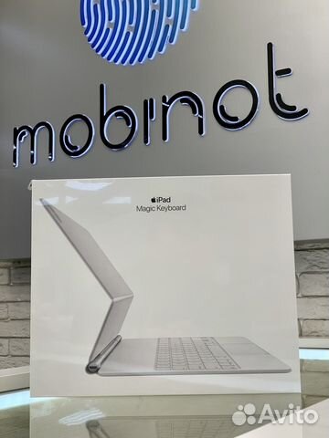 Чехол Клавиатура На iPad Pro 12.9 2021 С Тачпадом
