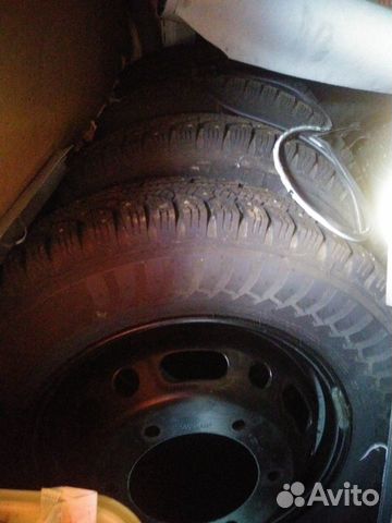 Комплект шин Нокиан нордман С,с дисками на Крафтер