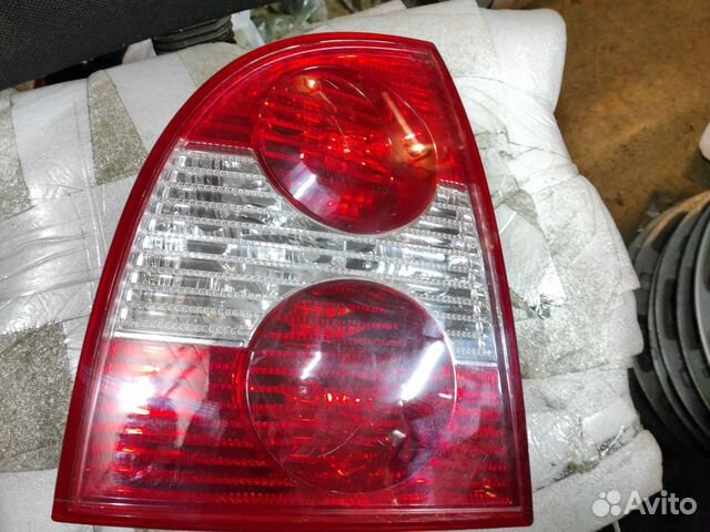 Фольксваген Пассат В5+, задний фонарь