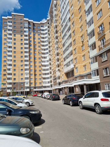 2-к. квартира, 57,5 м², 7/17 эт.