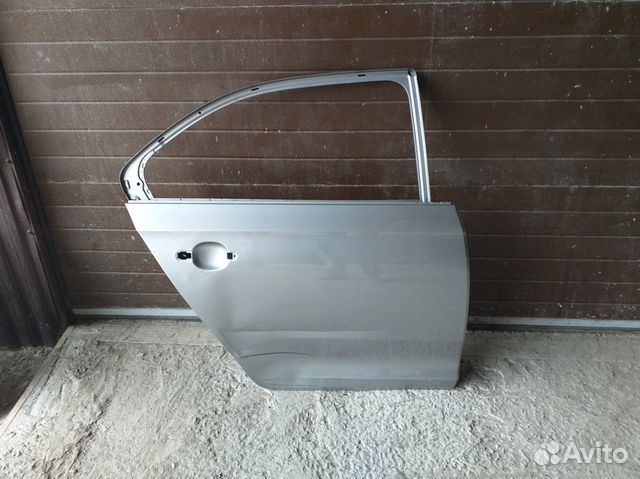 Дверь задняя правая Skoda Rapid 1