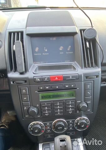 Магнитола с дисплеем на Land Rover Freelander 2