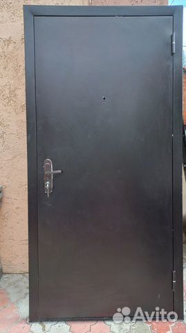 Дверь входная металлическая