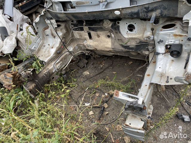 Передняя часть кузова Чери Индис