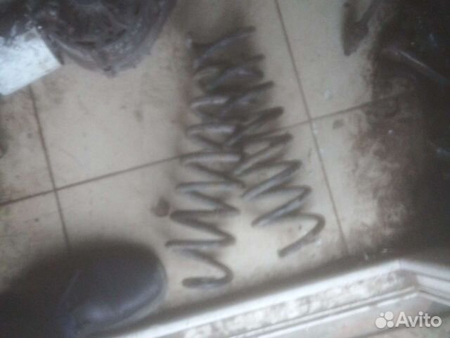 Renault logan2009 г пружины задние переднее