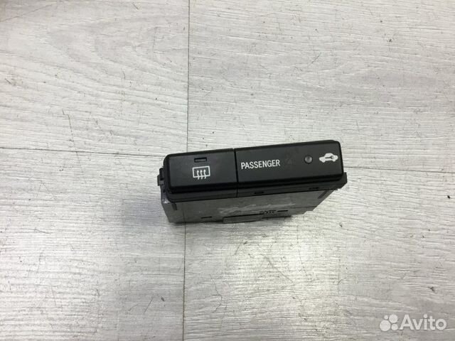 Кнопка выключатель Toyota Avensis 2 2005