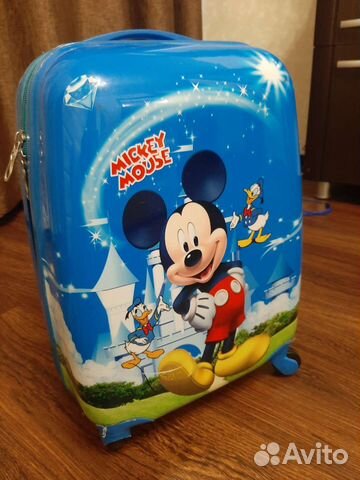 Чемодан на колесах детский